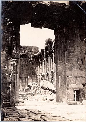 Lebanon, Baalbek, Temple of Bacchus, vintage silver print, ca.1925