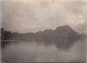 Indochina, Halong Bay, Small Boat, vintage silver print, ca.1925