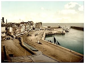 Le Tréport, Perspective du quai du port