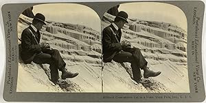 USA, Indiana, Dune Park, Homme dessinant le paysage des dunes, Vintage silver print, ca.1900, Stéréo
