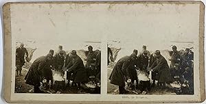 France, Première Guerre mondiale, Soldats autour d'un Brasero, vintage stereo print, ca.1915