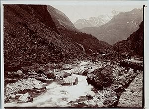 Europe, Vue d'une route et rivière en montagne, Vintage print, circa 1890