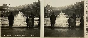 France, Paris, Palais-Royal, Famille dans les Jardins, vintage stereo print, ca.1900