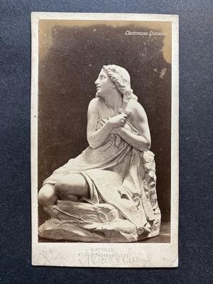Statue de femme avec crucifix, vintage albumen print, ca.1870