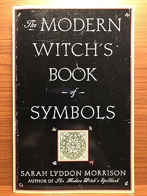 Bild des Verkufers fr The Modern Witch's Book of Symbols zum Verkauf von Rosario Beach Rare Books