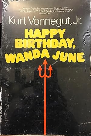 Imagen del vendedor de HAPPY BIRTHDAY, WANDA JUNE a la venta por Front Range Books, LLC