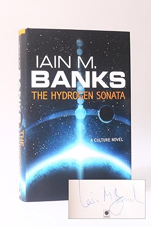 Imagen del vendedor de The Hydrogen Sonata a la venta por Hyraxia Books. ABA, ILAB