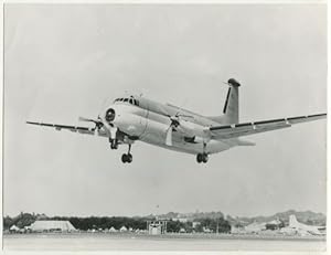 Bild des Verkufers fr Pressefoto: Breguet 1150 "Atlantic" in Nordholz. zum Verkauf von Antiquariat Ralf Rindle