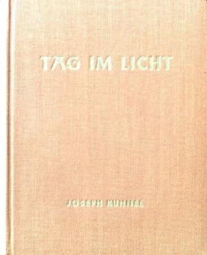 Seller image for Tag im Licht. for sale by books4less (Versandantiquariat Petra Gros GmbH & Co. KG)