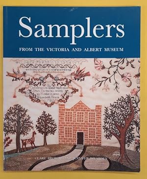 Imagen del vendedor de Samplers from the Victoria and Albert Museum. a la venta por Frans Melk Antiquariaat
