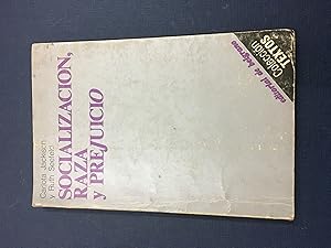 Seller image for Socializacion, raza y prejuicio for sale by Libros nicos