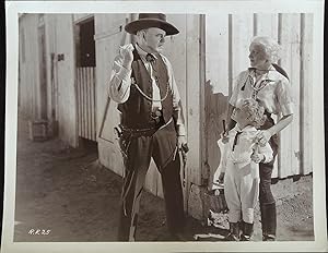 Immagine del venditore per Danger Lights 8 x 10 Still 1930 Louis Wolheim, June Marlowe venduto da AcornBooksNH