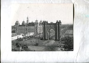 Imagen del vendedor de Foto/Tarjeta: 1900-1930: Arco de Triunfo en Barcelona en el antiguo Salon de Victor Pradera a la venta por EL BOLETIN