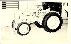 Foto Ansichtskarte / Postkarte Traktor, 1963