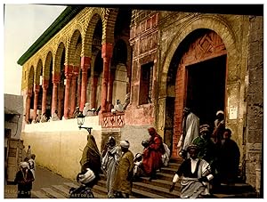 Tunis, Arabes sortant de la mosquée
