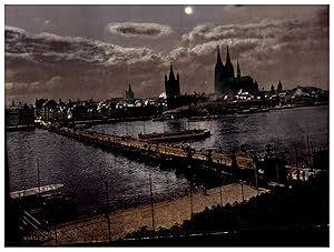 Deutschland, Köln am Rhein, Gesamtansicht mit Mondbeleuchtung