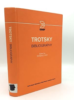 Bild des Verkufers fr TROTSKY BIBLIOGRAPHY: List of Separately Published Titles, Periodical Articles and Titles in Collections Treating L.D. Trotsky and Trotskyism zum Verkauf von Kubik Fine Books Ltd., ABAA