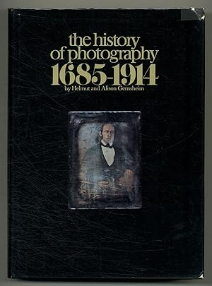 Imagen del vendedor de The History of Photography from the Camera Obscura to the Beginning of the Modern Era a la venta por Between the Covers-Rare Books, Inc. ABAA