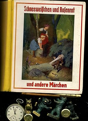 Seller image for Schneeweichen und Rosenrot und acht andere Mrchen der Brder Grimm. Mit Bildern von F. Mller-Mnster Mit einer mehrfarbige u. einer einfarbige Tafel sowie zahlreiche s/w-Illustrationen im Text. for sale by Umbras Kuriosittenkabinett