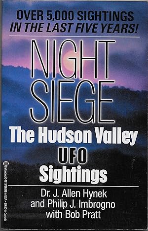Bild des Verkufers fr Night Siege: The Hudson Valley UFO Sightings zum Verkauf von Volunteer Paperbacks