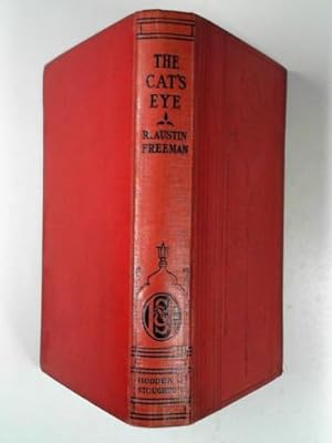 Image du vendeur pour The cat's eye mis en vente par Cotswold Internet Books