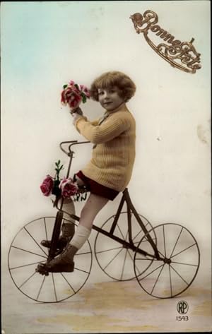 Ansichtskarte / Postkarte Glückwunsch Geburtstag, Mädchen auf einem Dreirad