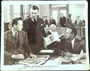 Image du vendeur pour Missing Witnesses 8 x10 Still 1937 John Litel, Dick Purcell, Jean Dale mis en vente par AcornBooksNH