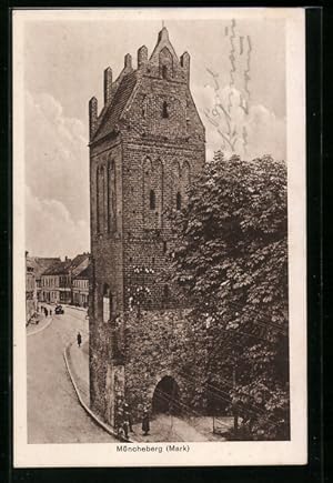 Bild des Verkufers fr Ansichtskarte Mncheberg, Blick auf den Ort hinter dem Tor zum Verkauf von Bartko-Reher