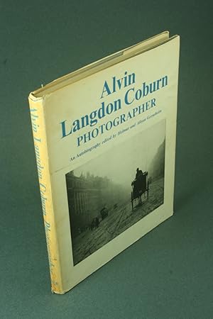 Bild des Verkufers fr Alvin Langdon Coburn, photographer; an autobiography. Edited by Helmut & Alison Gernsheim zum Verkauf von Steven Wolfe Books