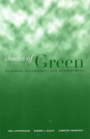 Imagen del vendedor de Shades of Green: Business, Regulation, and Environment a la venta por moluna