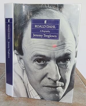 Immagine del venditore per ROALD DAHL A Biography. venduto da Roger Middleton P.B.F.A.