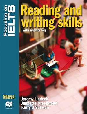 Imagen del vendedor de Focusing on IELTS. Skills Book and Key a la venta por moluna