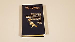 Image du vendeur pour Roger Tory Peterson Field Guides - Birds Of Britain And Europe mis en vente par SkylarkerBooks