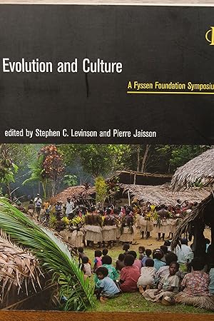 Image du vendeur pour Evolution and Culture: A Fyssen Foundation Symposium (A Bradford Book) mis en vente par Snowden's Books