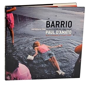 Imagen del vendedor de Barrio: Photographs From Chicago's Pilsen and Little Village a la venta por Jeff Hirsch Books, ABAA