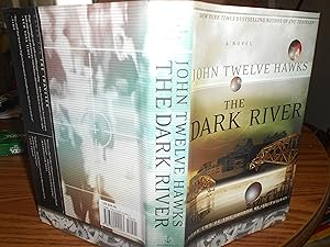 Bild des Verkufers fr The Dark River (Fourth Realm Trilogy, Book 2) zum Verkauf von ralph brandeal