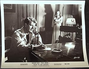 Imagen del vendedor de Voice in the Mirror 8 X 10 Still 1958 Richard Egan, Julie London! a la venta por AcornBooksNH