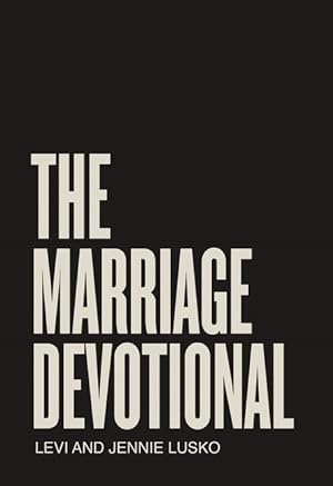 Bild des Verkufers fr The Marriage Devotional: 52 Days to Strengthen the Soul of Your Marriage zum Verkauf von moluna