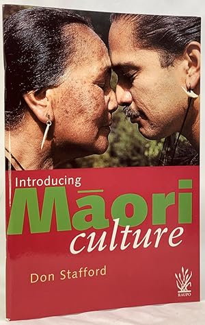 Imagen del vendedor de Introducing Maori Culture a la venta por Zach the Ripper Books