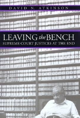 Seller image for Leaving the Bench for sale by moluna