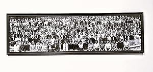 WELLESLEY COLLEGE CLASS of 1964 - PANORAMIC PHOTOGRAPH HUNDREDS OF GIRLS and NO BOYS