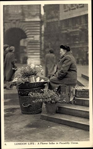 Imagen del vendedor de AK London City, City Life, A Flower Seller in Piccadilly Circus, Blumenverkuferin a la venta por akpool GmbH