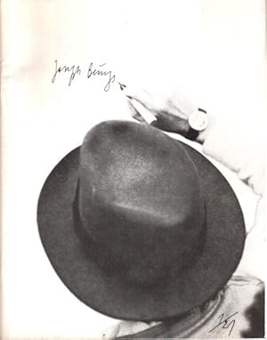 Bild des Verkufers fr Joseph Beuys. Multiplizierte Kunst 1965-1981. Sammlung Ulbricht, zum Verkauf von nika-books, art & crafts GbR