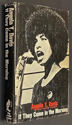 Imagen del vendedor de If they come in the morning; voices of resistance, by Angela Y. Davis, Ruchell Magee, the Soledad Brothers and other political prisoners. Foreword by Julian Bond a la venta por Bolerium Books Inc.