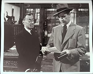 Immagine del venditore per To the Ends of the Earth 8 X 10 Studio Issued Still 1947 Dick Powell, Vladimir Sokoloff venduto da AcornBooksNH