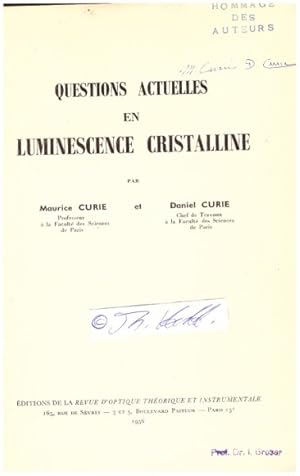 Seller image for MAURICE CURIE (1888-1975) franzsischer Physiker und Professor fr Physik an der Sorbonne, am Institut fr Physikalisch-Chemische Biologie / French physicist and professor of physics at the Sorbonne, at the Institute of Physico-Chemical Biology. Maurice was the son of Jacques Curie and the nephew of Pierre Curie. He worked with Marie Curie in the Curie Laboratory from 1913?1914. / DANIEL CURIE (1927-2000) franzsischer Physiker, Sohn von Maurice Curie und der Enkel von Jacques Curie. Er war Professor an der Fakultt fr Naturwissenschaften in Paris . for sale by Herbst-Auktionen