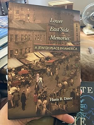 Immagine del venditore per Lower East Side Memories venduto da A.C. Daniel's Collectable Books