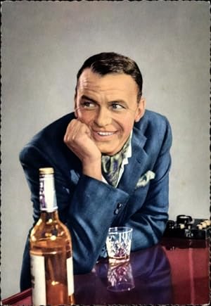 Bild des Verkufers fr Ansichtskarte / Postkarte Snger und Schauspieler Frank Sinatra, Portrait zum Verkauf von akpool GmbH