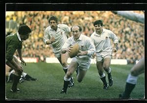 Bild des Verkufers fr Ansichtskarte Rugby, Action picture of the England vs Ireland match 1984, Played at Twickenham zum Verkauf von Bartko-Reher