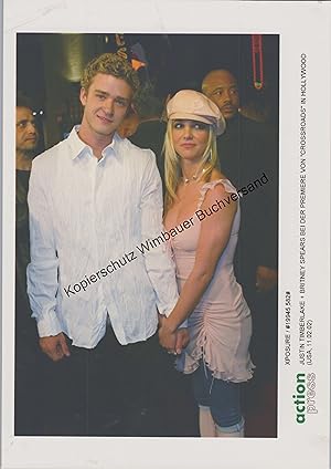 Bild des Verkufers fr Original Pressefoto Justin Timberlake / Britney Spears 11/02/02 Crossroads Premiere in Hollywood California zum Verkauf von Antiquariat im Kaiserviertel | Wimbauer Buchversand